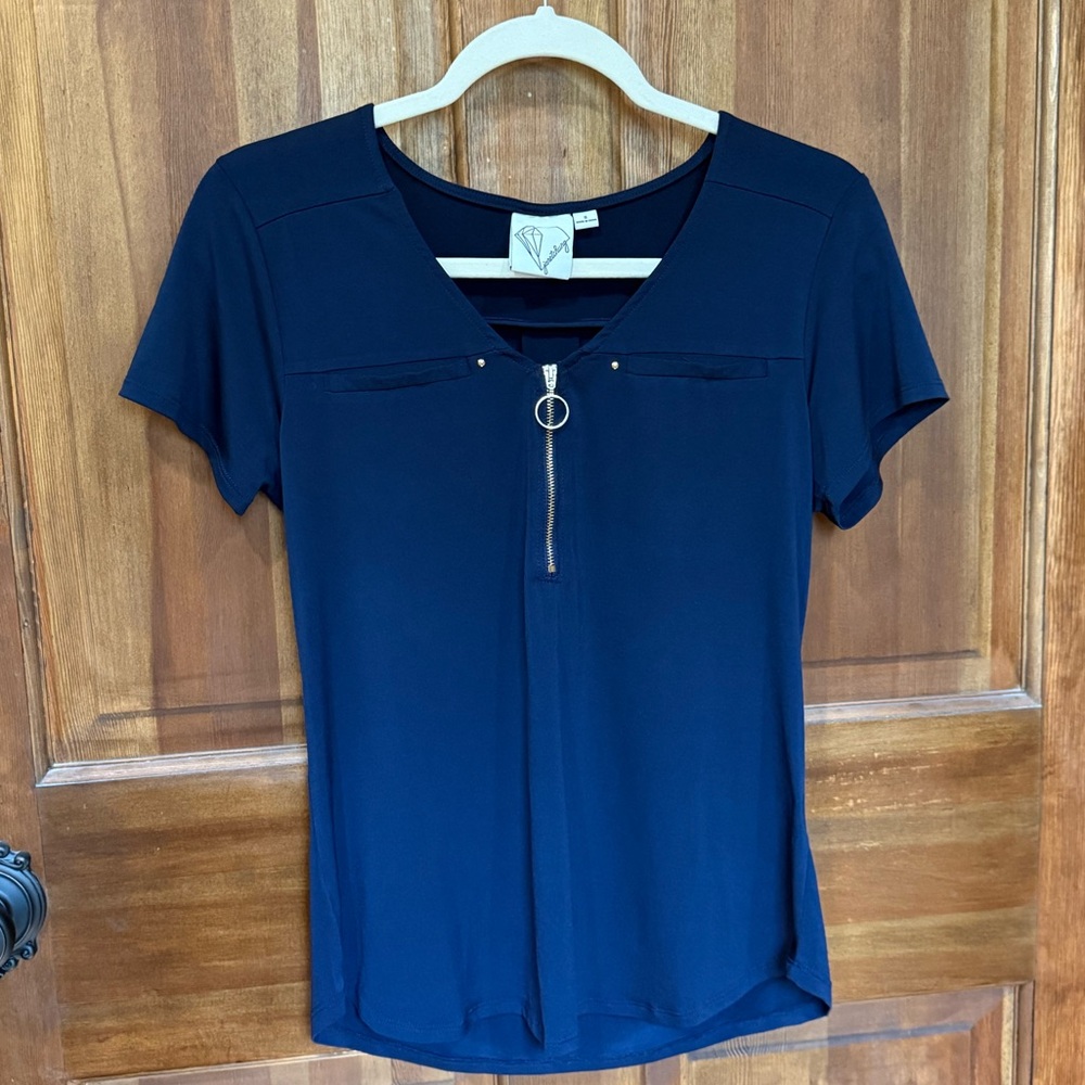 Janet‎ Chung Navy Blue Top with Gold Accents Size S